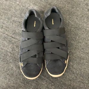 Osklen Men’s Black Paneled Sneakers